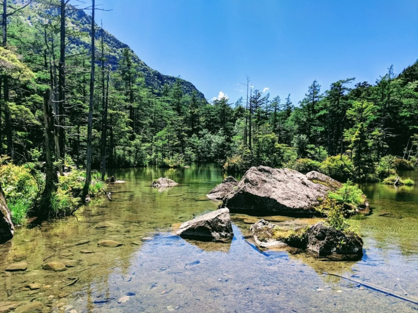 Mountain peaks of the Northern Japanese Alps at Kamikochi